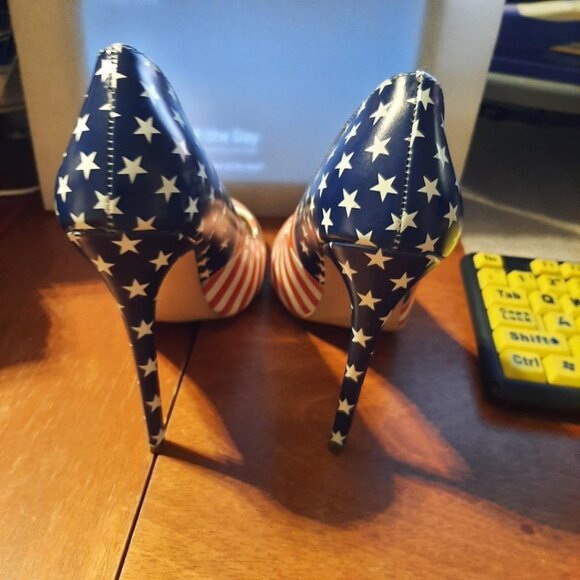 Reindee Lusion WMN Hight Stiletto Heels Pumps MultiColor Printed Closed Toe Sz 8 - Picture 4 of 6